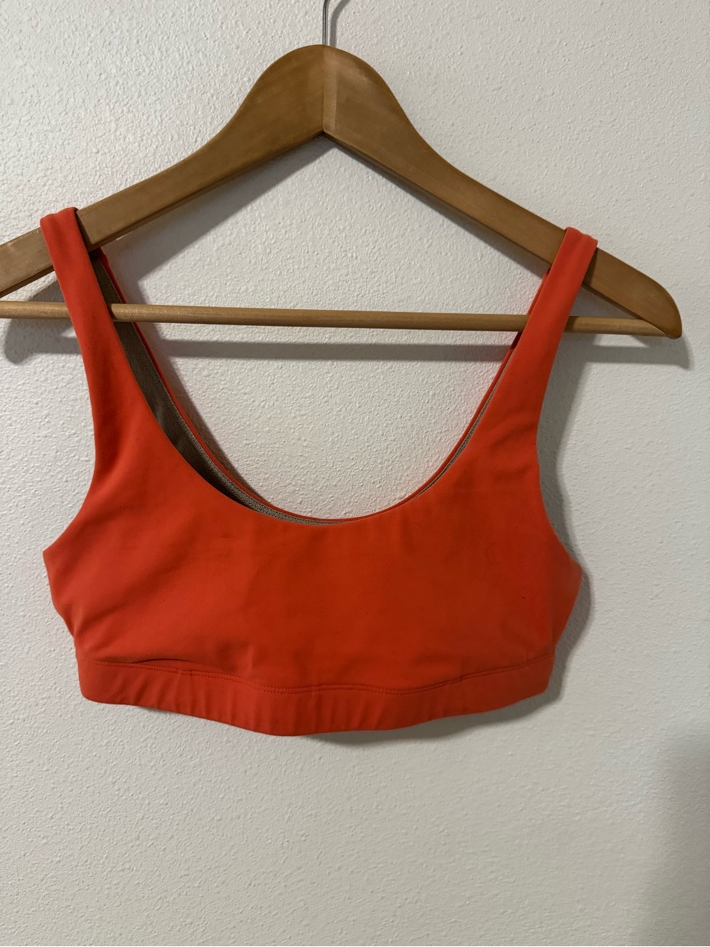 Vuori Daily Bra Orange Workout Athleisure Gym-Small
